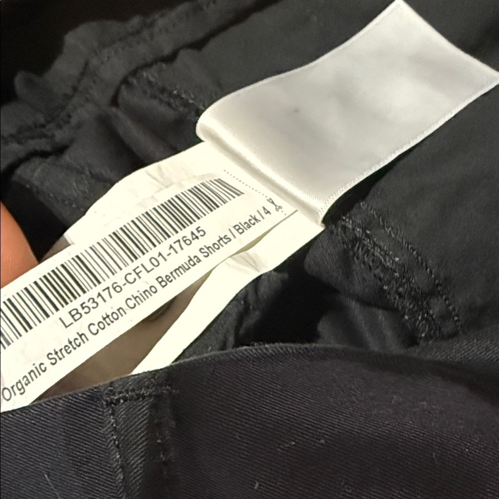 Quince Organic Cotton Classic Stretch Chino Shorts Women’s Black Sz 4 NEW - Picture 3 of 3
